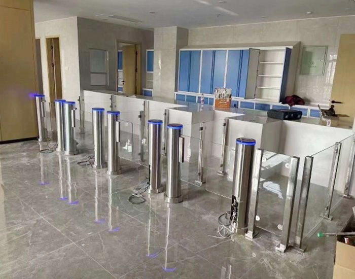 Cylinder Swing Barriers in Service Hall 