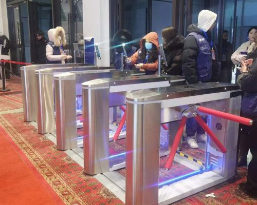 Tripod turnstiles are used for golf course